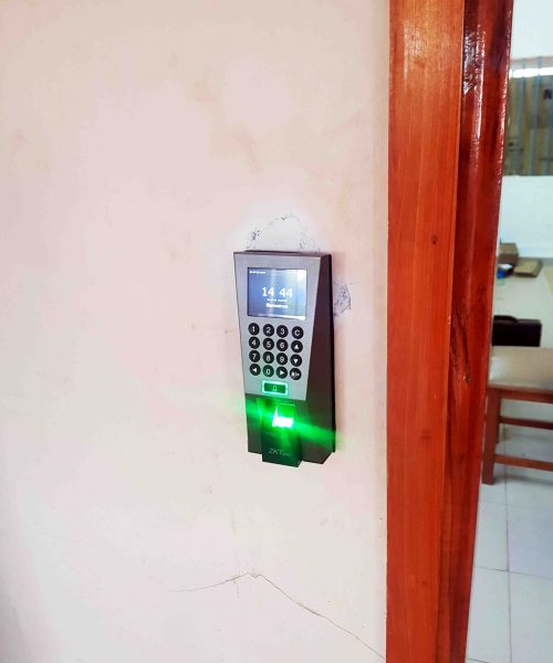 Contrôleur d'accès