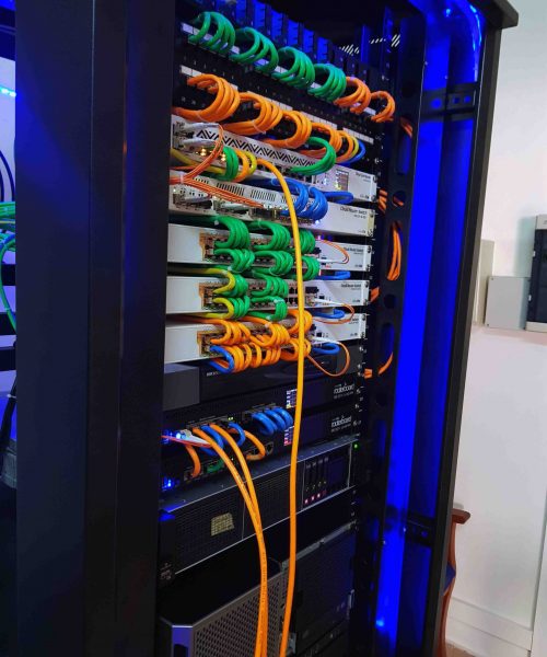 Rack serveur natté vue de face